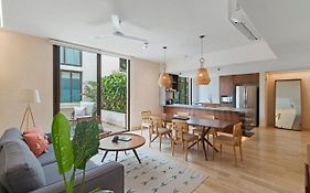 205 Perfect Location 3 Bedrooms Apartment